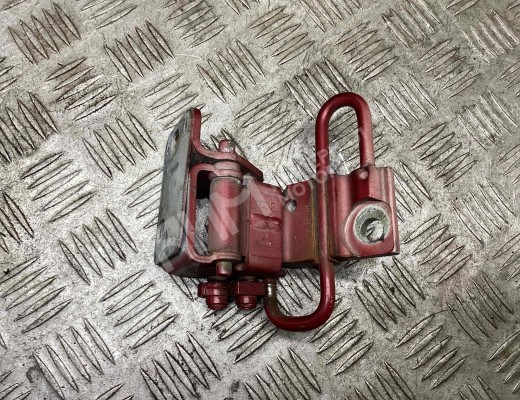 Петля двери передней правой Volkswagen Passat B5 (3B) 1996-2000  Volkswagen Passat Passat B5 (3B) 1996-2000