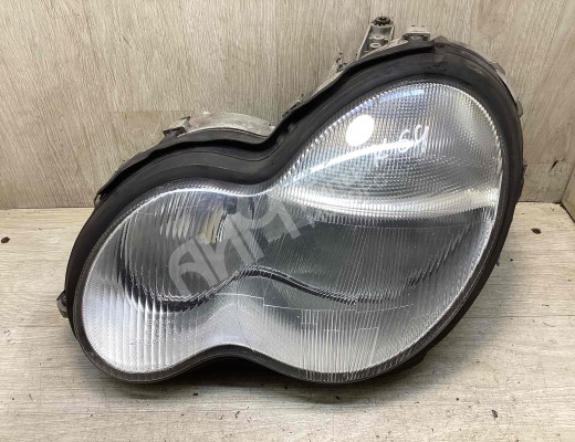 Фара левая Mercedes C (W203) 2000-2004  Mercedes C C (W203) 2000-2004