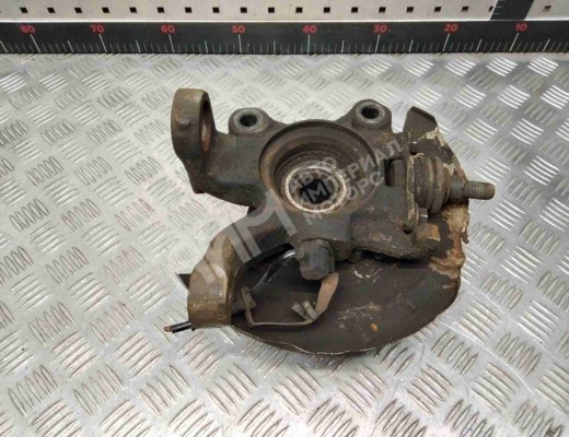 Ступица передняя левая Volkswagen Multivan T4 (7D) 1996-2003 рестайлинг  Volkswagen Multivan Multivan T4 (7D) 1996-2003 рестайлинг