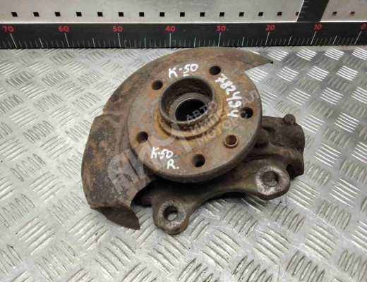 Ступица передняя правая Volkswagen Multivan T4 (7D) 1996-2003 рестайлинг  Volkswagen Multivan Multivan T4 (7D) 1996-2003 рестайлинг