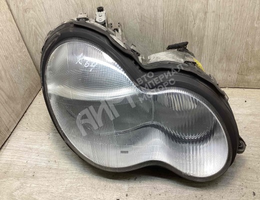 Фара правая Mercedes C (W203) 2000-2004  Mercedes C C (W203) 2000-2004