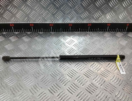 Амортизатор капота Scania 4-series 1995-2004  Scania 4-series 4-series 1995-2004