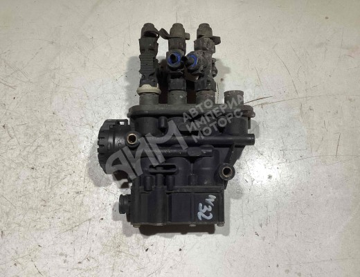 Кран уровня подвески Renault Premium II 2006-2013  Renault Premium Premium II 2006-2013