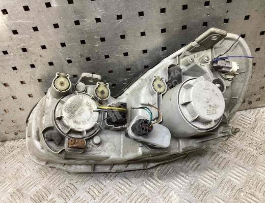 Фара правая Hyundai Sonata IV (EF) 2001-2004 рестайлинг  Hyundai Sonata Sonata IV (EF) 2001-2004 рестайлинг