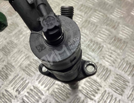 Форсунка Citroen C5 I 2004-2008 рестайлинг  Citroen C5 C5 I 2004-2008 рестайлинг