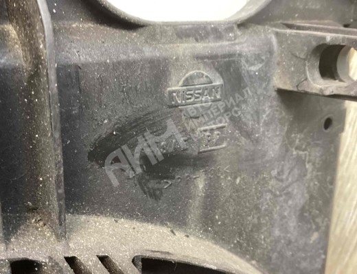 Диффузор вентилятора Nissan X-trail (T30) 2004-2007 рестайлинг  Nissan X-Trail X-trail (T30) 2004-2007 рестайлинг