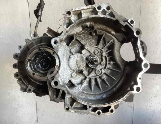 КПП механическая (МКПП) 5-ступенчатая Volkswagen Golf IV (1J) 1997-2004  Volkswagen Golf Golf IV (1J) 1997-2004