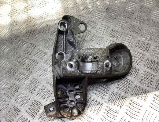 Кронштейн стабилизатора Audi A4 B6 (8EC, 8E5) 2000-2004  Audi A4 A4 B6 (8EC, 8E5) 2000-2004