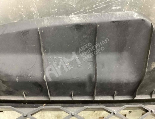 Решетка радиатора Mazda 5 I (CR) 2005-2010  Mazda 5 5 I (CR) 2005-2010