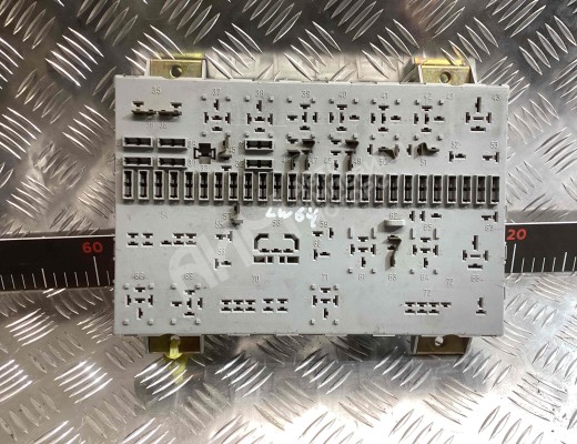 Блок предохранителей MAN L2000 1994-2002  MAN L2000 L2000 1994-2002