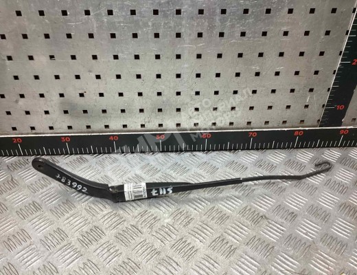 Щеткодержатель (поводок стеклоочистителя, дворник) Renault Megane II 2002-2006  Renault Megane Megane II 2002-2006