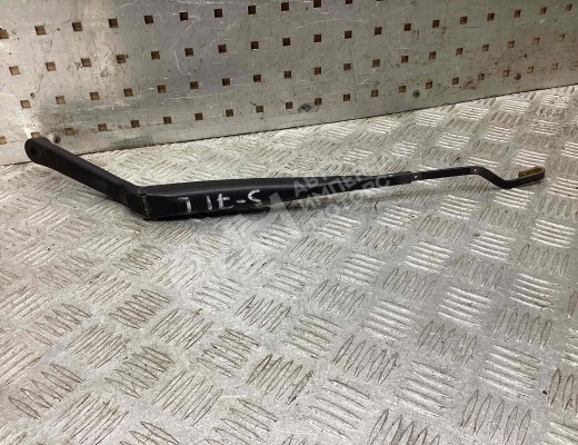 Щеткодержатель (поводок стеклоочистителя, дворник) Hyundai Sonata IV (EF) 2001-2004 рестайлинг  Hyundai Sonata Sonata IV (EF) 2001-2004 рестайлинг