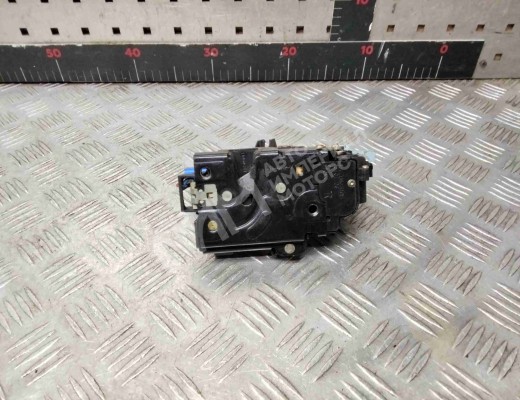 Замок двери передней правой Volkswagen Caddy III (2K) 2004-2010  Volkswagen Caddy Caddy III (2K) 2004-2010