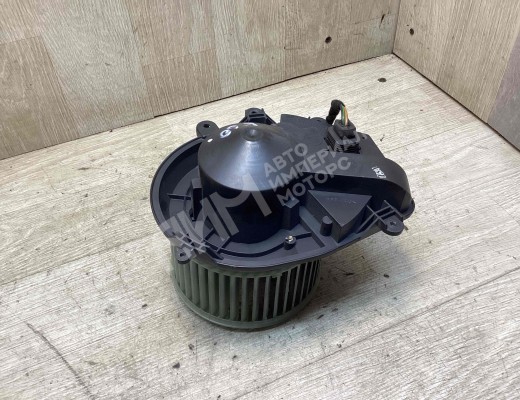 Моторчик печки Volkswagen Passat B5 (3B) 1996-2000  Volkswagen Passat Passat B5 (3B) 1996-2000