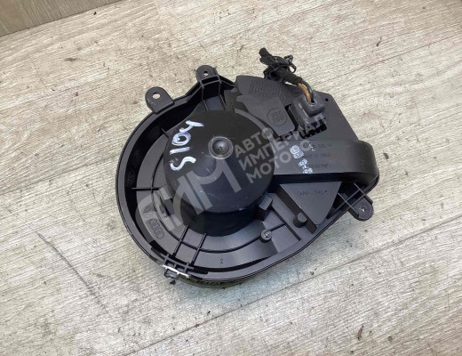 Моторчик печки Volkswagen Passat B5 (3B) 1996-2000  Volkswagen Passat Passat B5 (3B) 1996-2000