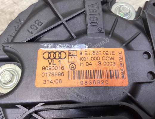Моторчик печки Audi A4 B7 (8EC, 8ED) 2004-2008  Audi A4 A4 B7 (8EC, 8ED) 2004-2008
