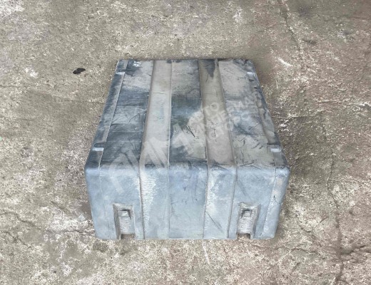 Крышка аккумулятора Iveco Eurocargo III 2008-2015  Iveco Eurocargo Eurocargo III 2008-2015