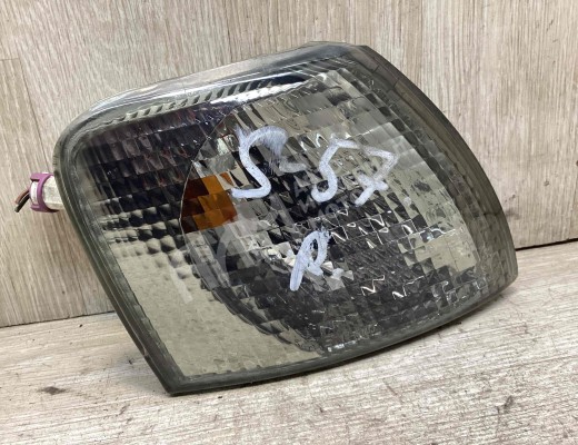 Поворотник правый Volkswagen Passat B5 (3B) 1996-2000  Volkswagen Passat Passat B5 (3B) 1996-2000