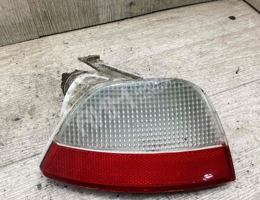 Фонарь задний правый Ford Focus I 2001-2005 рестайлинг  Ford Focus Focus I 2001-2005 рестайлинг