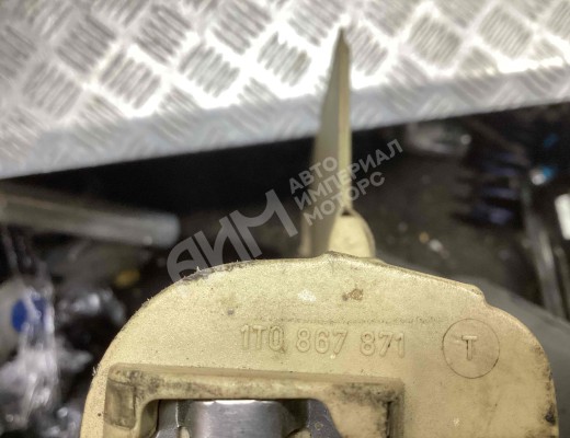 Шторка багажника Volkswagen Touran I (1T) 2003-2006  Volkswagen Touran Touran I (1T) 2003-2006