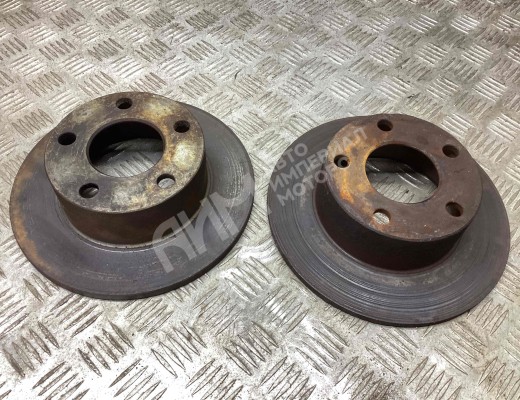 Диск тормозной задний Volkswagen Passat B5 (3B) 1996-2000  Volkswagen Passat Passat B5 (3B) 1996-2000