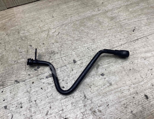 Трубка турбины Mercedes C (W203) 2000-2004  Mercedes C C (W203) 2000-2004