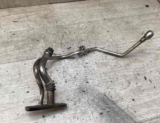 Трубка турбины Volkswagen Caddy III (2K) 2010-2015 рестайлинг  Volkswagen Caddy Caddy III (2K) 2010-2015 рестайлинг