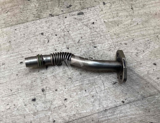 Трубка турбины Audi A4 B6 (8EC, 8E5) 2000-2004  Audi A4 A4 B6 (8EC, 8E5) 2000-2004