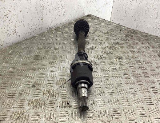 Полуось передняя левая (приводной вал, ШРУС) Renault Megane II 2002-2006  Renault Megane Megane II 2002-2006