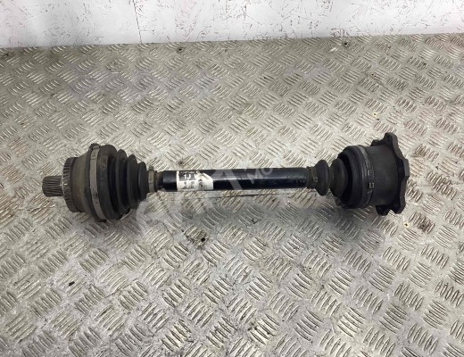 Полуось передняя левая (приводной вал, ШРУС) Volkswagen Passat B5 (3B) 1996-2000  Volkswagen Passat Passat B5 (3B) 1996-2000