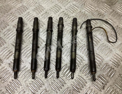 Форсунка Audi A6 C5 (4B) 2001-2004 рестайлинг  Audi A6 A6 C5 (4B) 2001-2004 рестайлинг