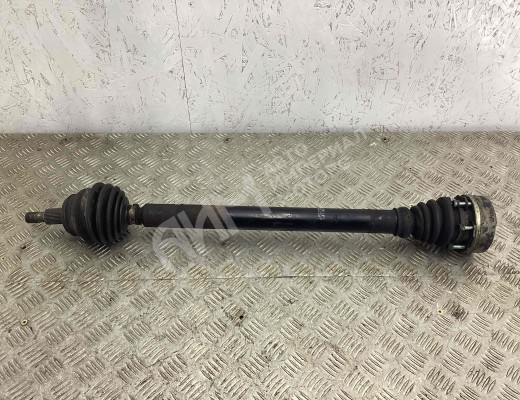Полуось передняя правая (приводной вал, ШРУС) Audi A3 I (8L) 1996-2000  Audi A3 A3 I (8L) 1996-2000