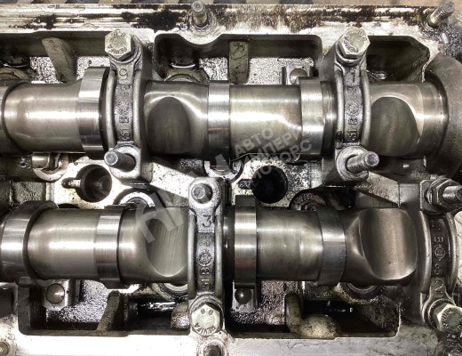 Головка блока цилиндров Audi A4 B6 (8EC, 8E5) 2000-2004  Audi A4 A4 B6 (8EC, 8E5) 2000-2004