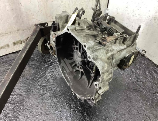 КПП механическая (МКПП) 5-ступенчатая Hyundai Sonata IV (EF) 2001-2004 рестайлинг  Hyundai Sonata Sonata IV (EF) 2001-2004 рестайлинг
