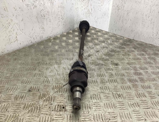 Полуось передняя правая (приводной вал, ШРУС) Toyota Aygo (B10) 2005-2014  Toyota Aygo Aygo (B10) 2005-2014