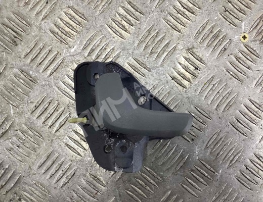 Ручка внутренняя передняя левая Chrysler Voyager IV (RG) 2001-2008  Chrysler Voyager Voyager IV (RG) 2001-2008