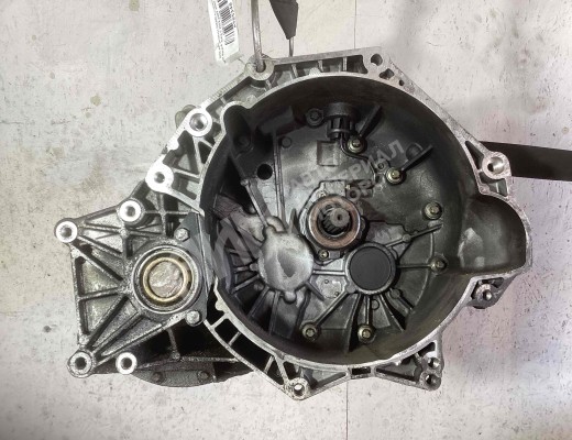 КПП механическая (МКПП) 5-ступенчатая Opel Vectra C 2002-2005  Opel Vectra Vectra C 2002-2005