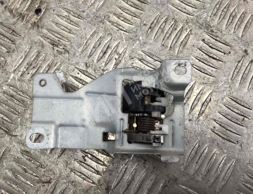 Ручка внутренняя передняя левая Mitsubishi Galant VIII 1996-2003  Mitsubishi Galant Galant VIII 1996-2003