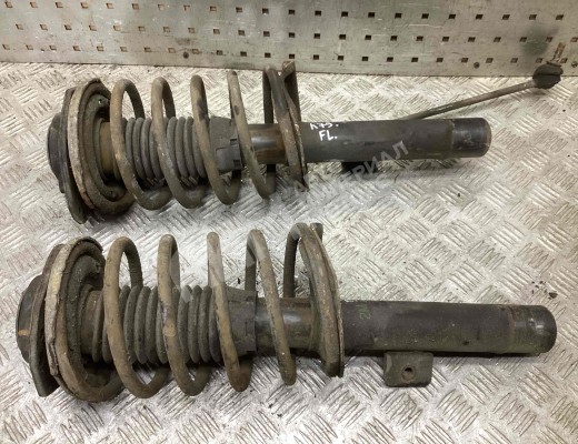 Стойка передняя правая Peugeot Partner I 1996-2008  Peugeot Partner Partner I 1996-2008