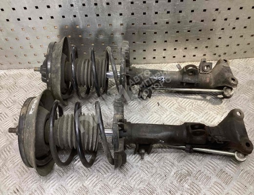Стойка передняя левая Mercedes C (W203) 2000-2004  Mercedes C C (W203) 2000-2004