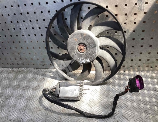 Вентилятор радиатора Audi A4 B6 (8EC, 8E5) 2000-2004  Audi A4 A4 B6 (8EC, 8E5) 2000-2004