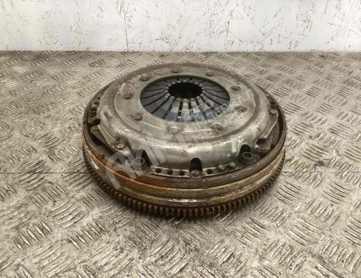 Маховик Audi A4 B7 (8EC, 8ED) 2004-2008  Audi A4 A4 B7 (8EC, 8ED) 2004-2008