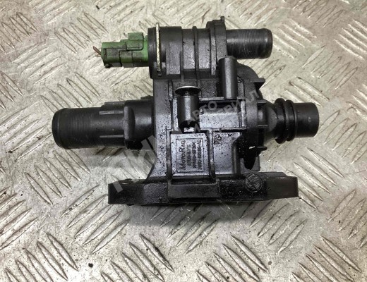 Корпус термостата Citroen C5 I 2004-2008 рестайлинг  Citroen C5 C5 I 2004-2008 рестайлинг