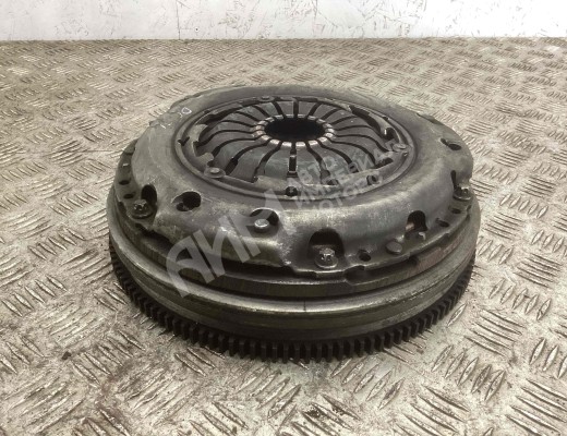 Маховик Opel Vectra C 2002-2005  Opel Vectra Vectra C 2002-2005