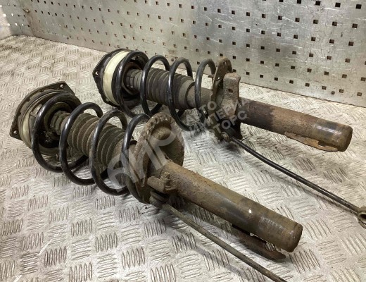 Стойка передняя левая Renault Megane II 2002-2006  Renault Megane Megane II 2002-2006