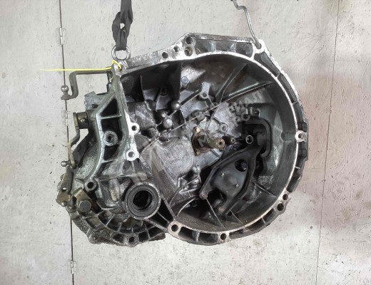 КПП механическая (МКПП) 5-ступенчатая Peugeot 307 (3A/3H) 2001-2005  Peugeot 307 307 (3A/3H) 2001-2005