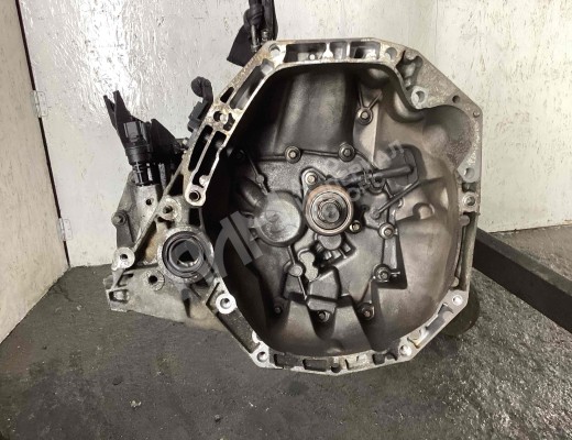 КПП механическая (МКПП) 5-ступенчатая Dacia Logan I (LS/KS) 2004-2012  Dacia Logan Logan I (LS/KS) 2004-2012