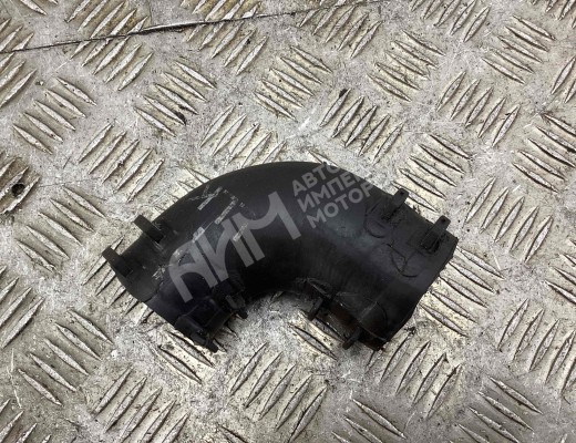 Патрубок интеркулера Audi A4 B7 (8EC, 8ED) 2004-2008  Audi A4 A4 B7 (8EC, 8ED) 2004-2008