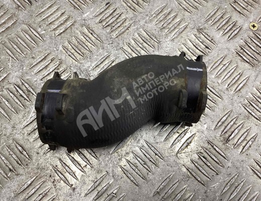 Патрубок интеркулера Audi A4 B7 (8EC, 8ED) 2004-2008  Audi A4 A4 B7 (8EC, 8ED) 2004-2008