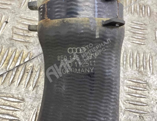 Патрубок интеркулера Audi A4 B7 (8EC, 8ED) 2004-2008  Audi A4 A4 B7 (8EC, 8ED) 2004-2008